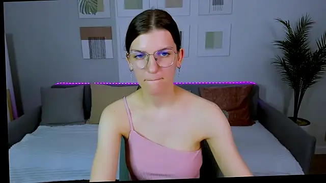 AnnaThorne 即時 XXX 聊天