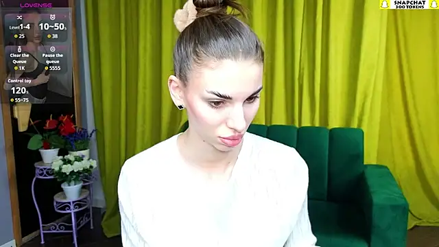 XXX chat uživo modela EmmyGreans