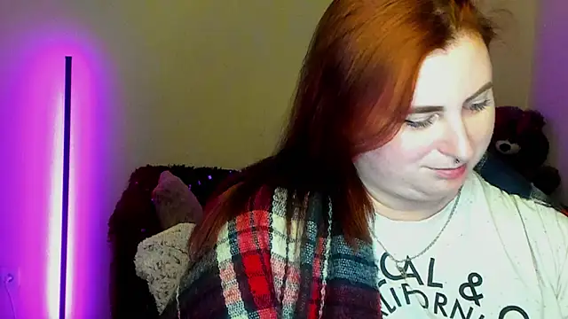 Chat +18 de Alicia_love00 ao vivo