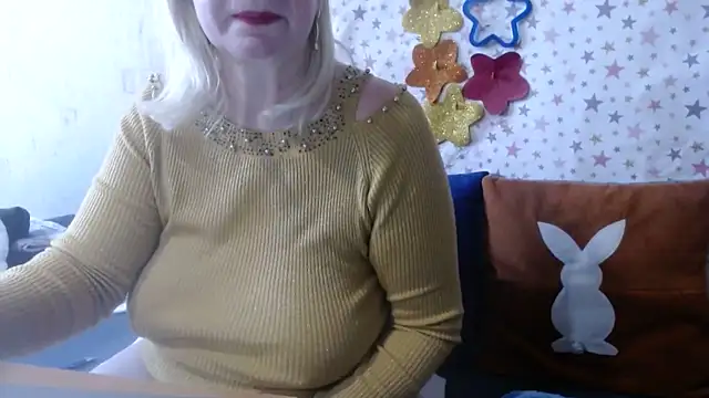 QueenLana Live XXX-Chat