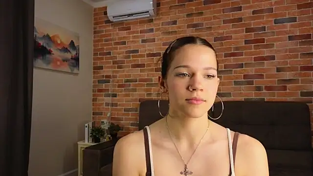 VelvetRisque: онлайн-секс-чат