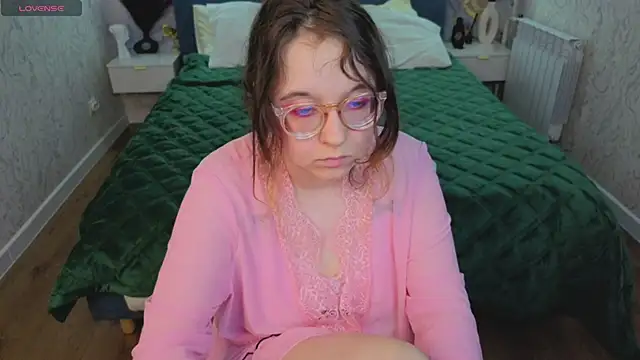 Aleks-caster Chat XXX in diretta