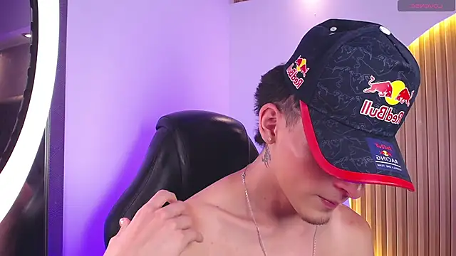 Chatroom XXX en direct de MateoMitchell