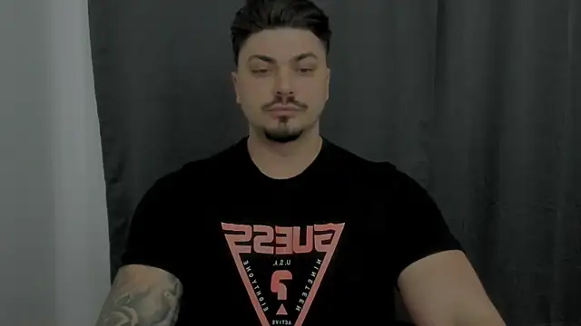 Онлайн чат XXX TONYWILSONN