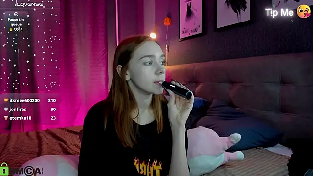 Lesi_Moonie01 লাইভ XXX চ্যাট