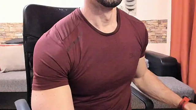 HotHunkTrainer Chat XXX live