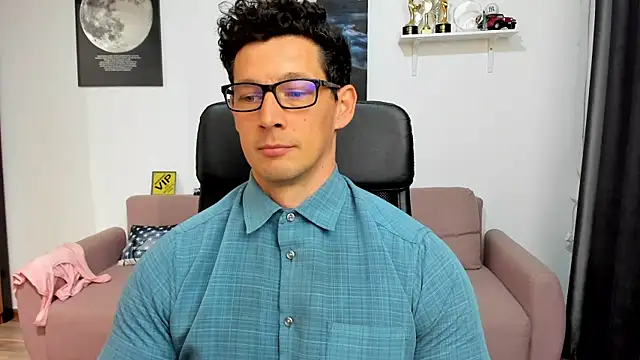 BrutusK08 Adlı Modelin Web Kamerası Şovu