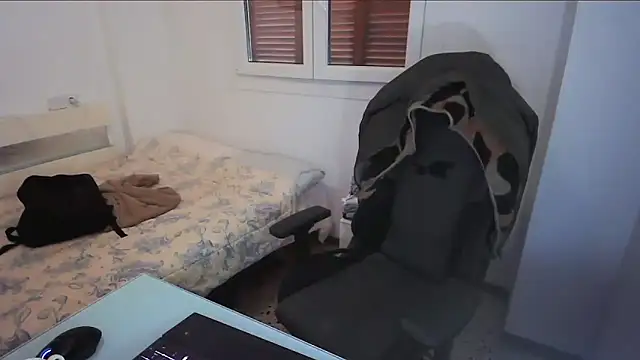 alex877xのウェブカメラショー