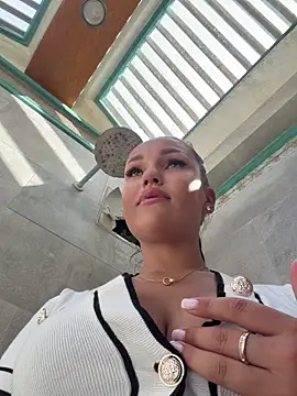 Syka0001 Webcam-Show