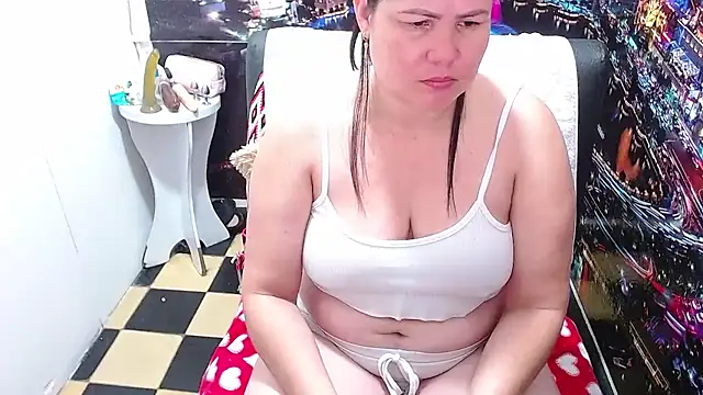 Chat XXX en directo de tila_nastyy