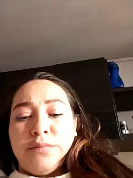 SabrinaVantress' Live XXX Chat