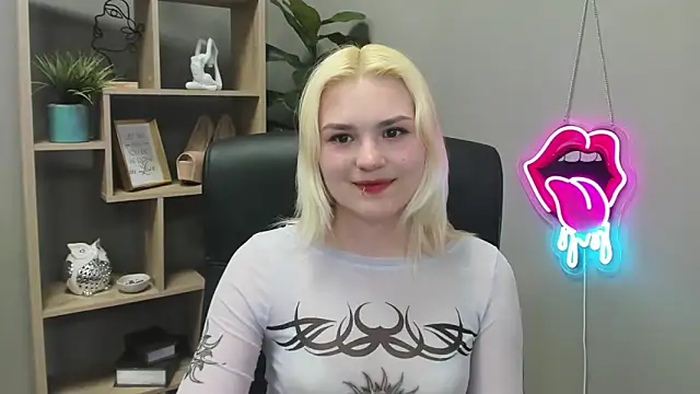 SweetLilyxo's Live XXX Chat