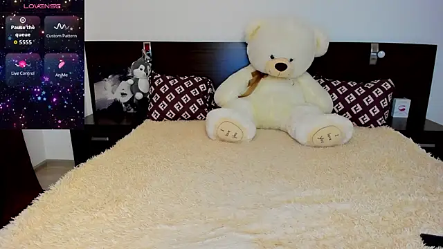 Chat XXX en directo de Hanna_Becrett17