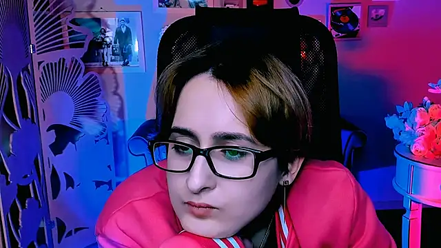 LixeLuna Chat XXX live