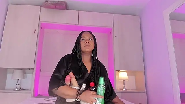 EmilyyStuart 即時 XXX 聊天