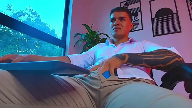 ALPHA_DOMINUS_'s Webcam Show