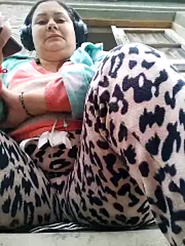 Flacara100のライブXXXチャット