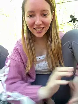 FayeFlame Pertunjukan Webcam