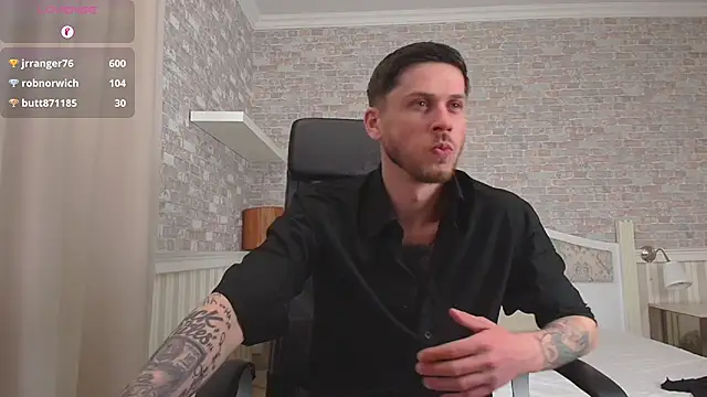 JonahShaw Webcam show