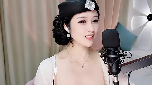 starsqimei Adlı Modelin Canlı XXX Sohbeti