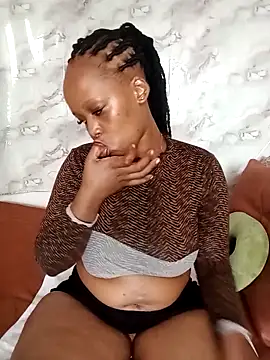 Babymomma98 即時 XXX 聊天