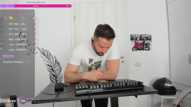 ZackFraser Show in webcam