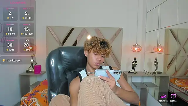 Anyelo_Twink 网络视讯表演