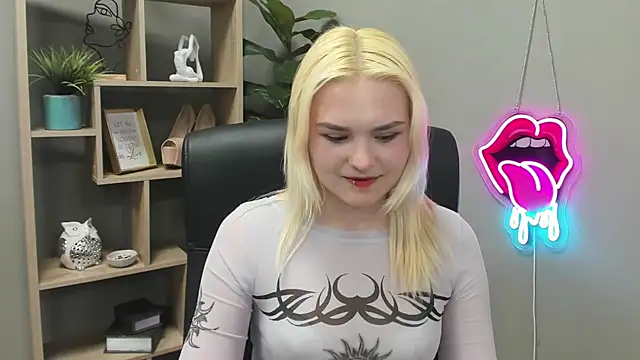 SweetLilyxo 即時 XXX 聊天