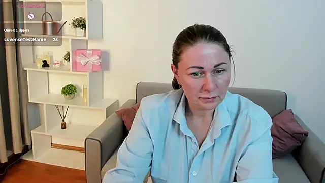 NinnaBrewer's Webcam Show