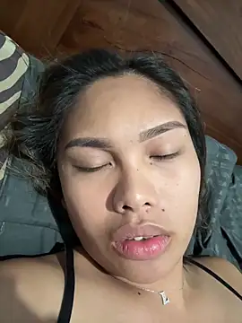 Alaia_River 在線直播表演