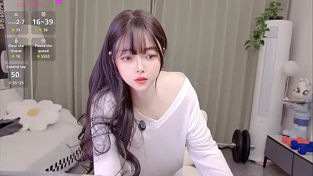 uikyy1 Live XXX-Chat