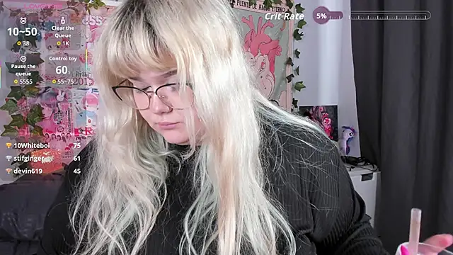 XXX chat uživo modela _CandyM1lky_