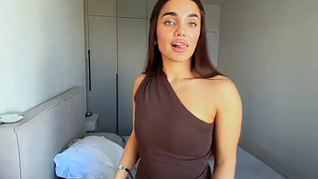 Chat XXX en directo de MelindaReny