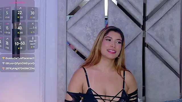 Chat +18 de Kendal-Ross ao vivo