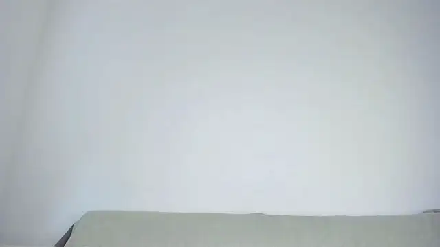 Chatroom XXX en direct de MiaMews