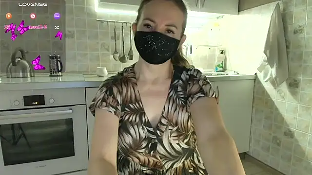 MilfeaN 现场XXX聊天