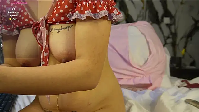 MazeeQuin Chat XXX live