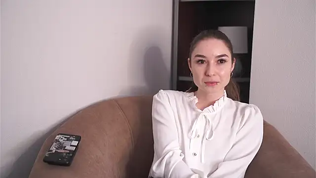 MinnieWerthman Chat XXX live