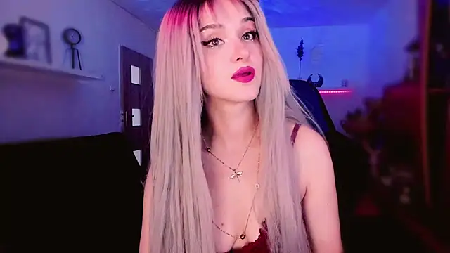 MistressJolie's Live XXX Chat