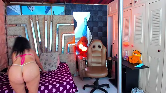 cute_sassy's Webcam Show