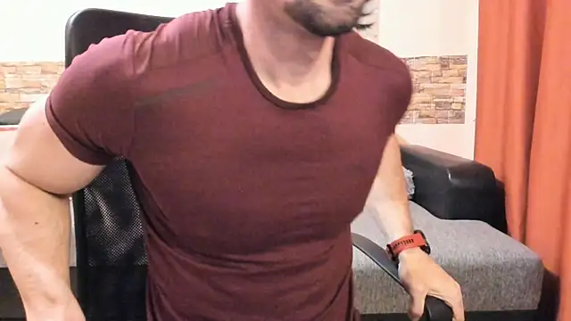 Pokazy przed kamerką – HotHunkTrainer