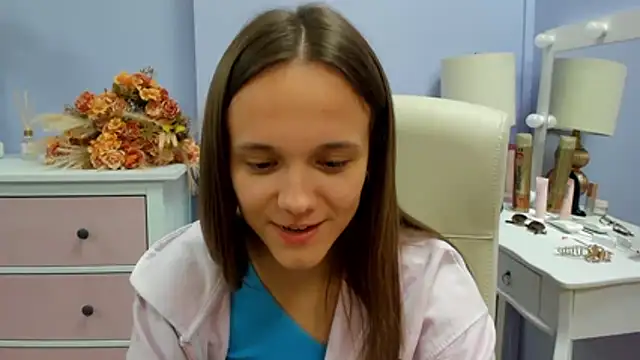 dirtyxEmily Adlı Modelin Canlı XXX Sohbeti