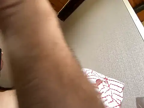 young_bear06 Webcam Show