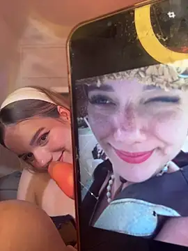 NicoleCut's Webcam Show