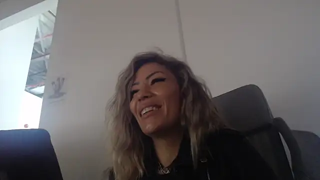 Онлайн чат XXX SophiaPotts