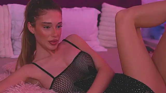 Chatroom XXX en direct de EllinaNuria