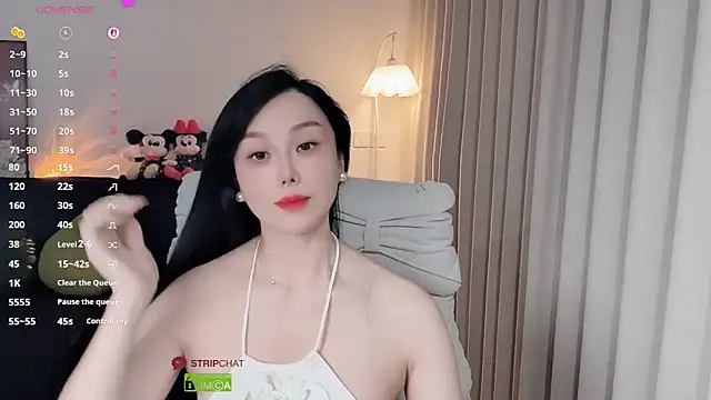 Chat +18 de Xiatian520_ ao vivo