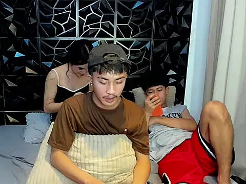 roberthugecock 在線直播表演