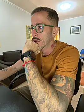 Lucasjandre ওয়েবক্যাম শো