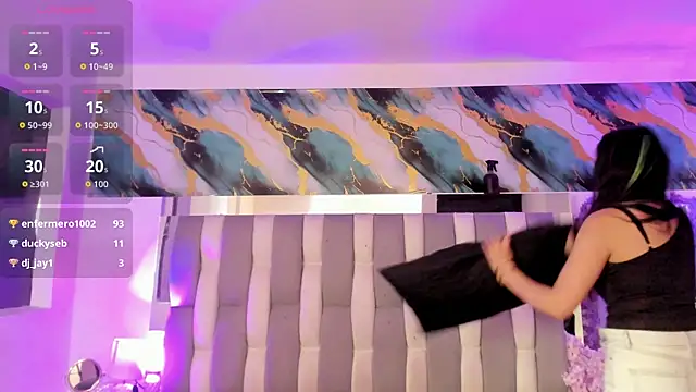 IsaDiiaz লাইভ XXX চ্যাট